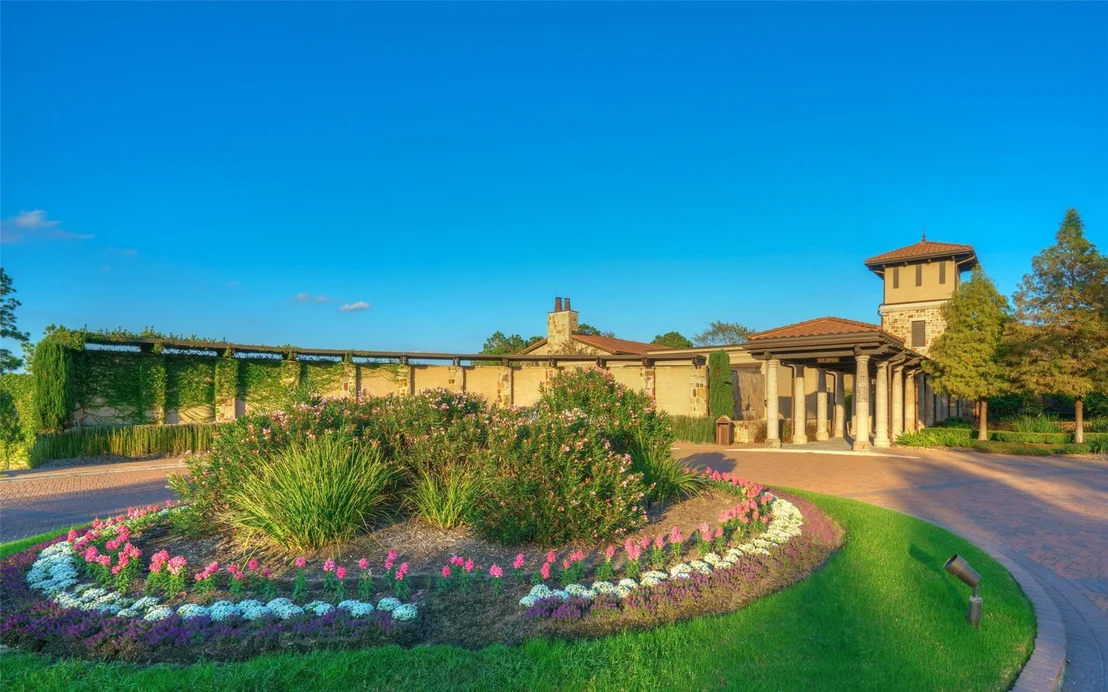 Photo of 30 Johnathan Landing Court