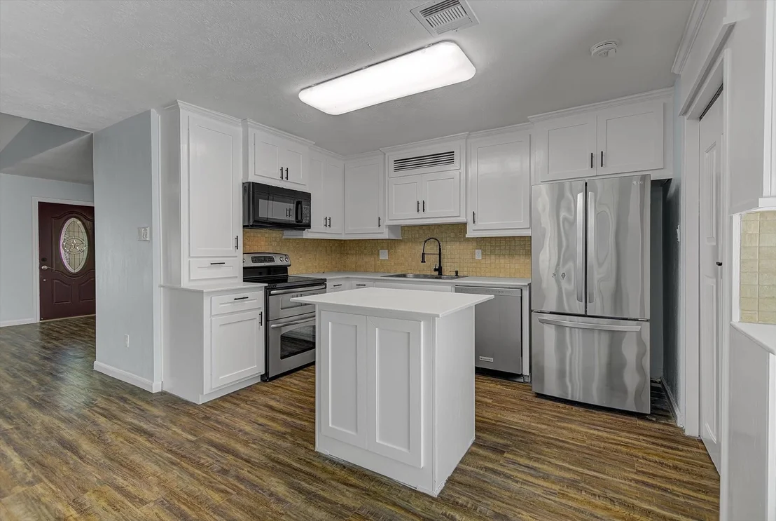 Photo of 5702 Golden Grove Lane
