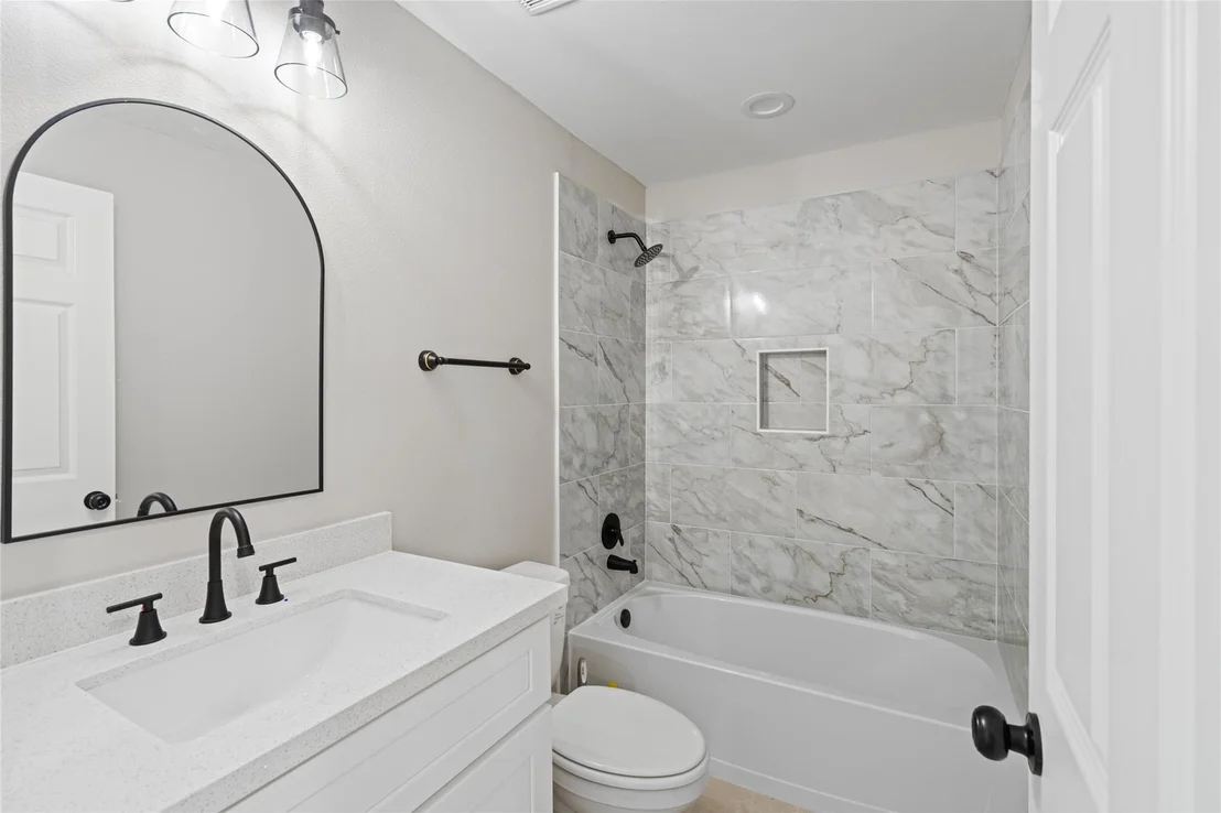 Photo of 813 Barbara Mae Street