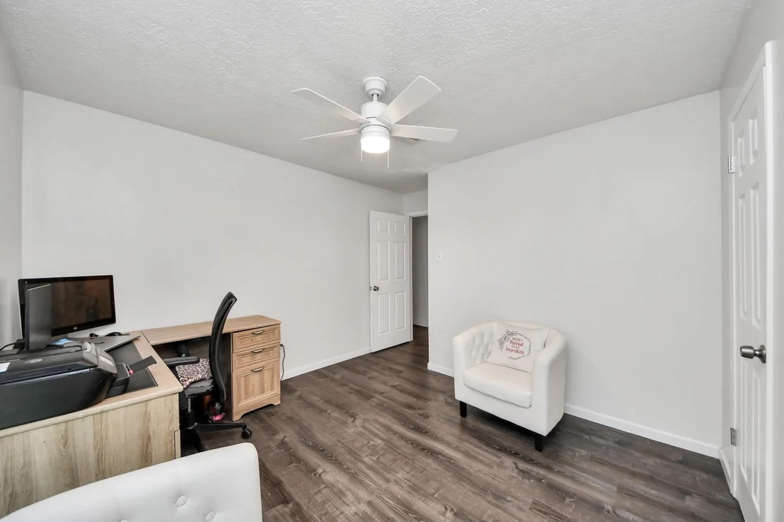 Photo of 1415 Parry Sound