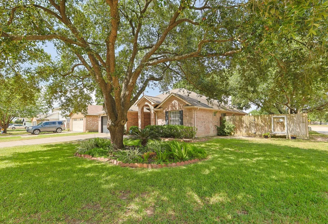 Photo of 18202 Almonte Lane