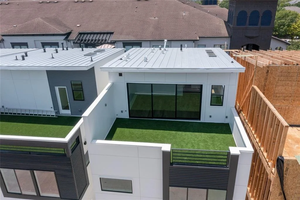 Photo of 531 Memorial Heights Drive