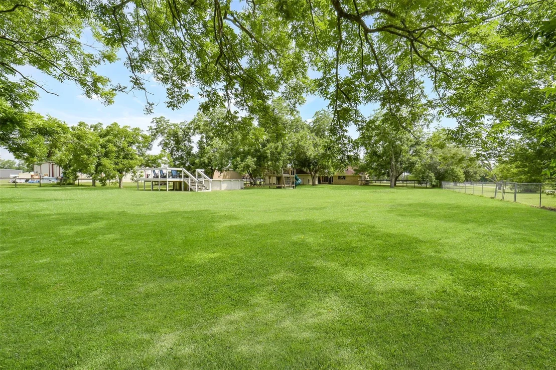 Photo of 18120 County Road 127