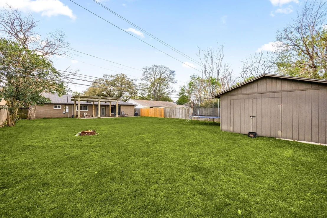 Photo of 5934 Willowbend Boulevard