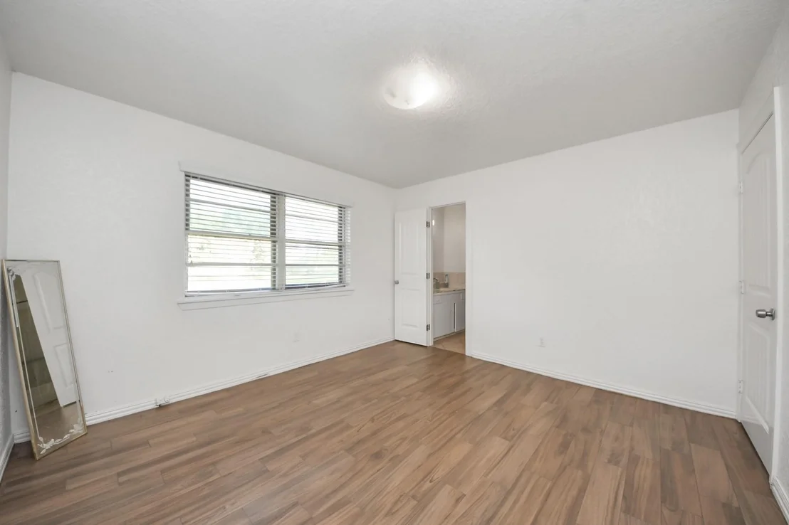 Photo of 5322 County Road 155