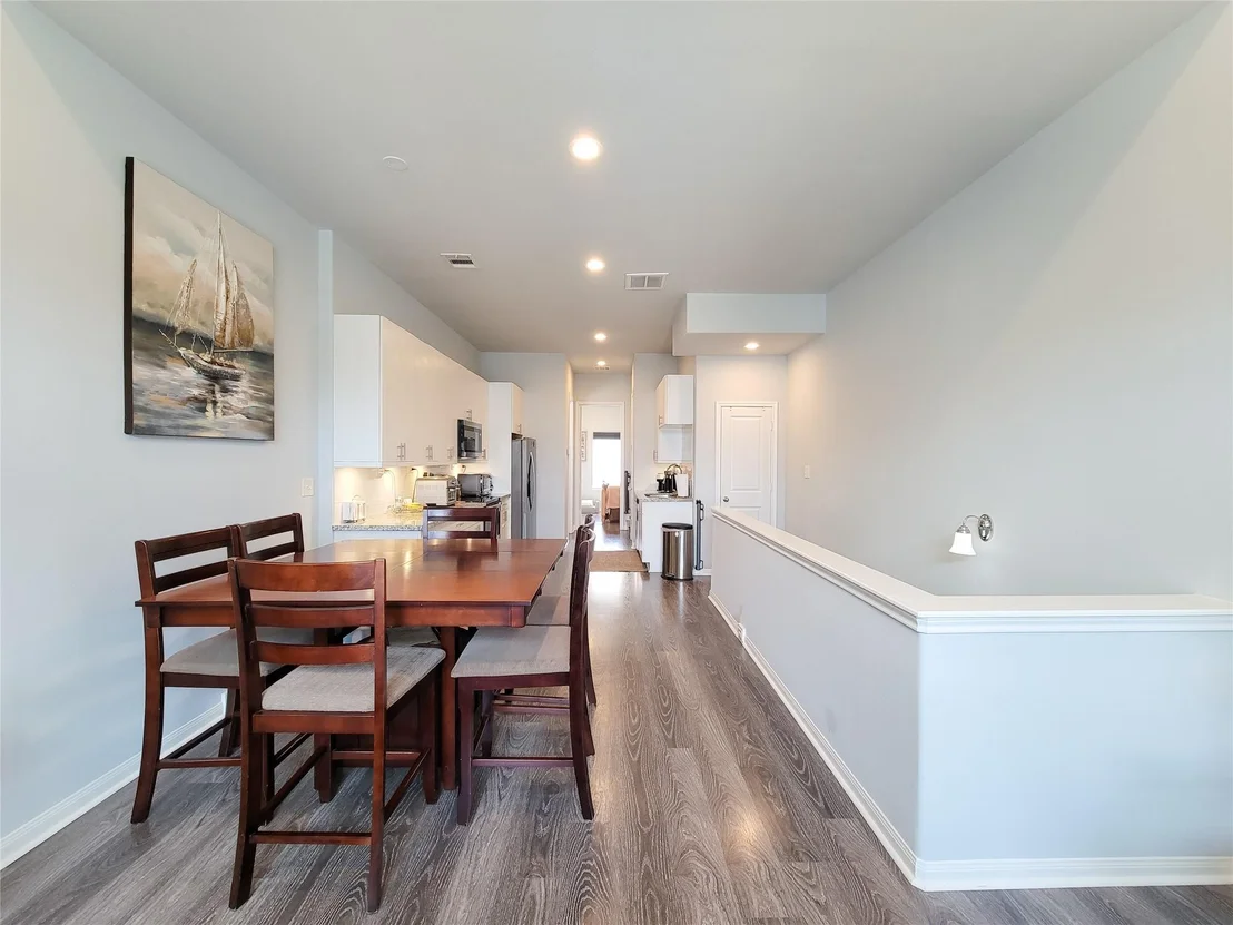 Photo of 18841 Elegance Avenue