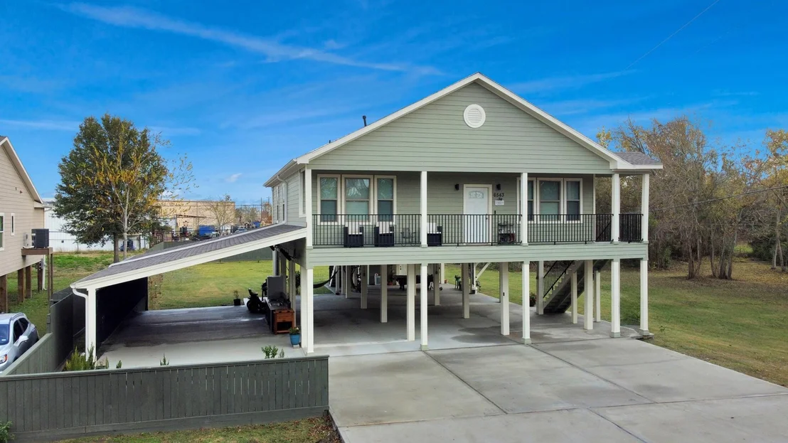 Photo of 6543 Crestford Lane