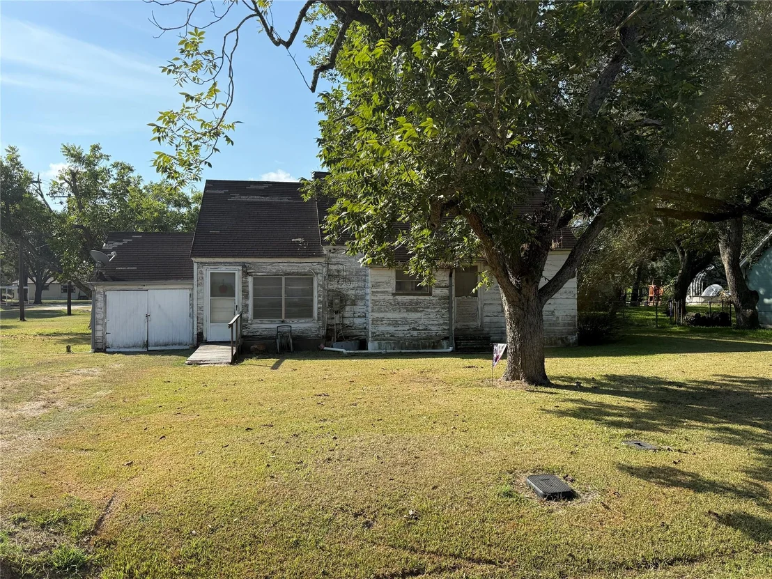 Photo of 303 5th Street