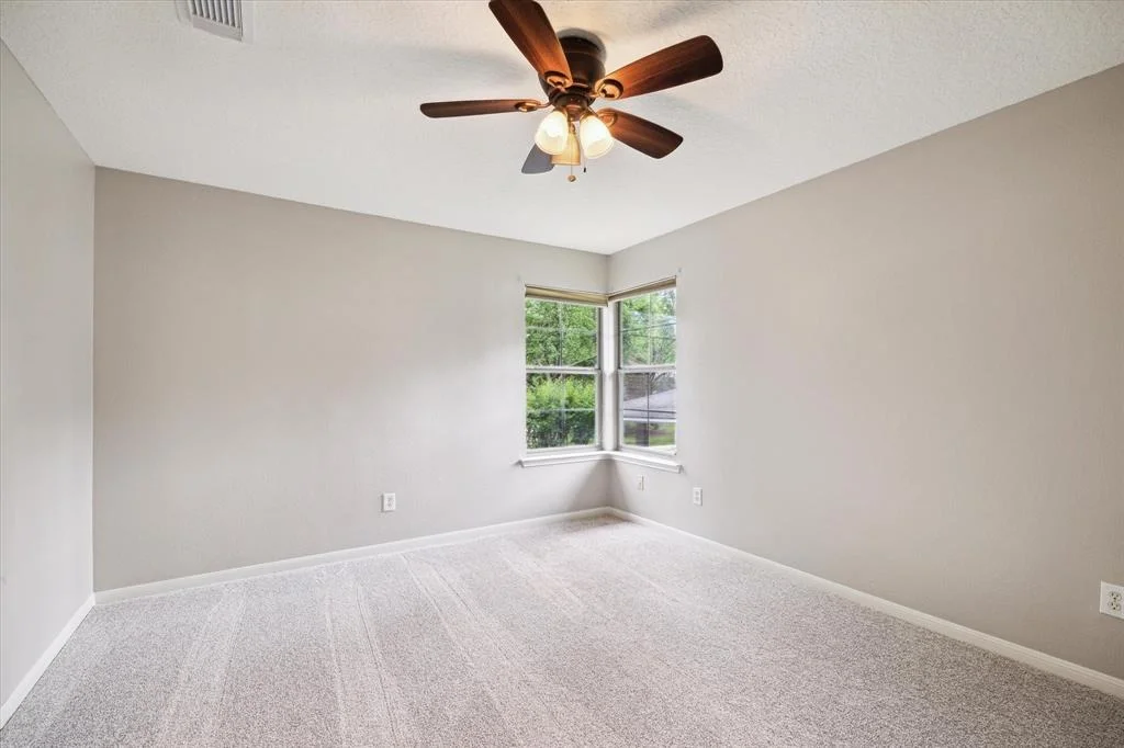 Photo of 74 E Beckonvale Circle