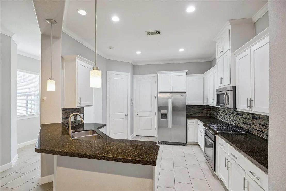 Photo of 3717 Oakroc Grv