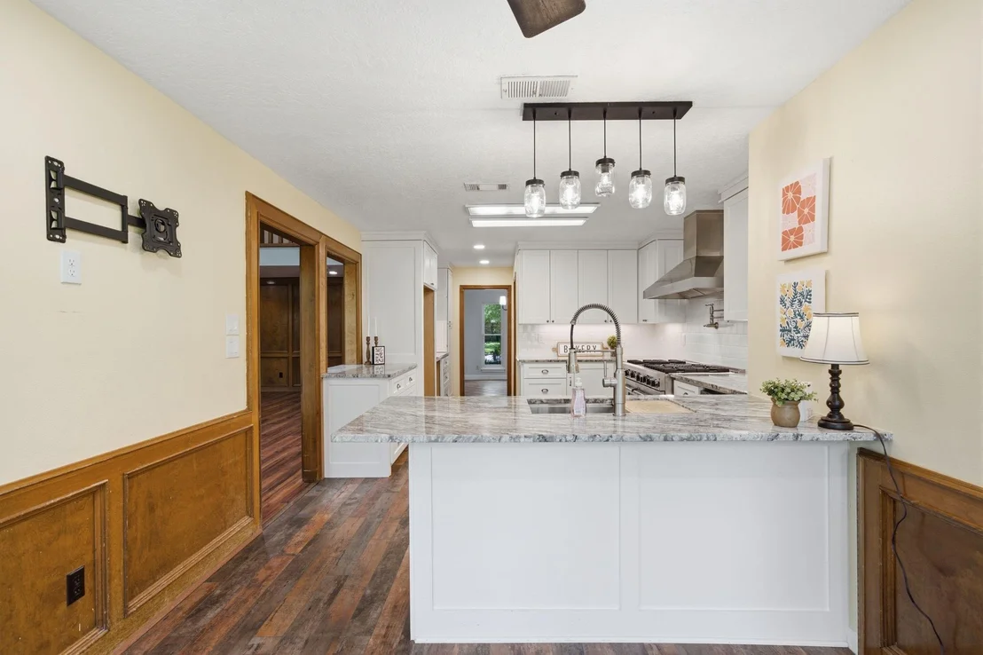 Photo of 12030 Laneview Drive