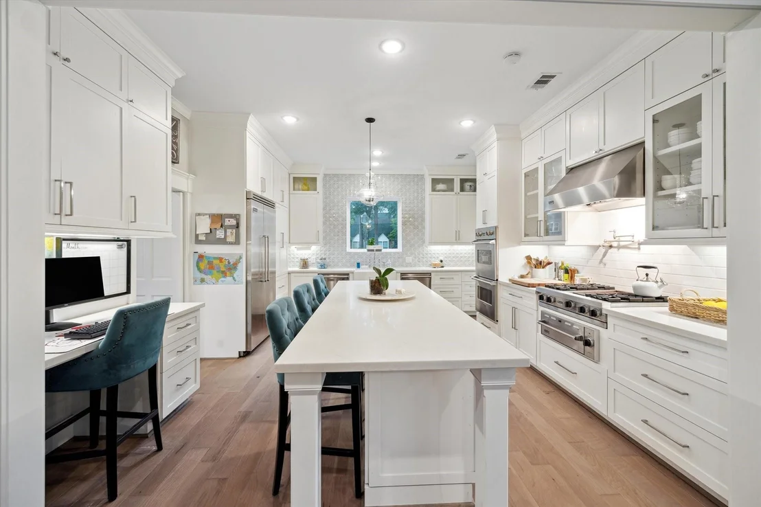 Photo of 8703 Chelmsford Lane