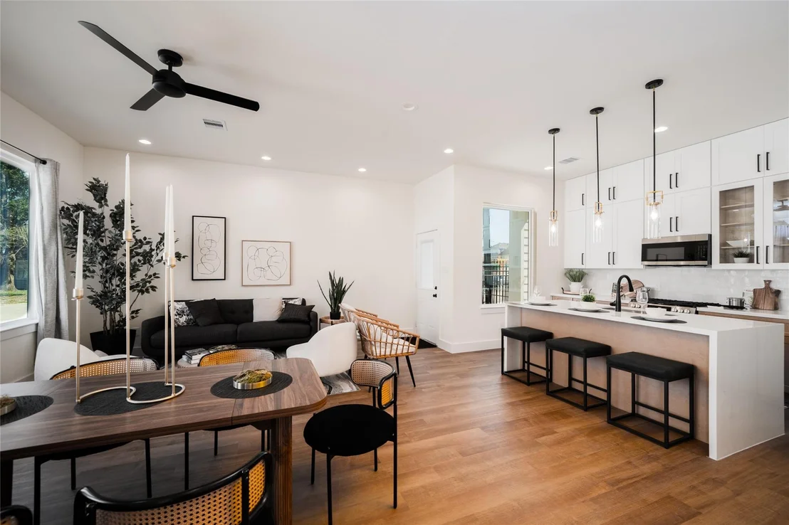 Photo of 8903 Knoll Branch Drive