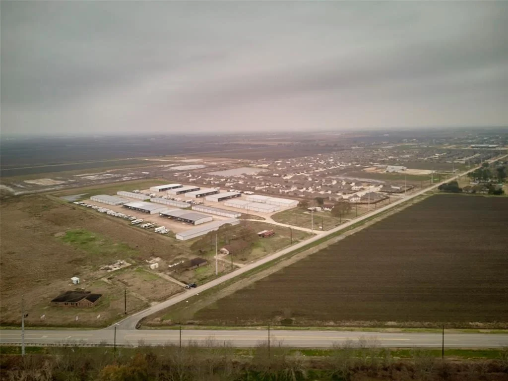 Photo of 8310 Power Line Road