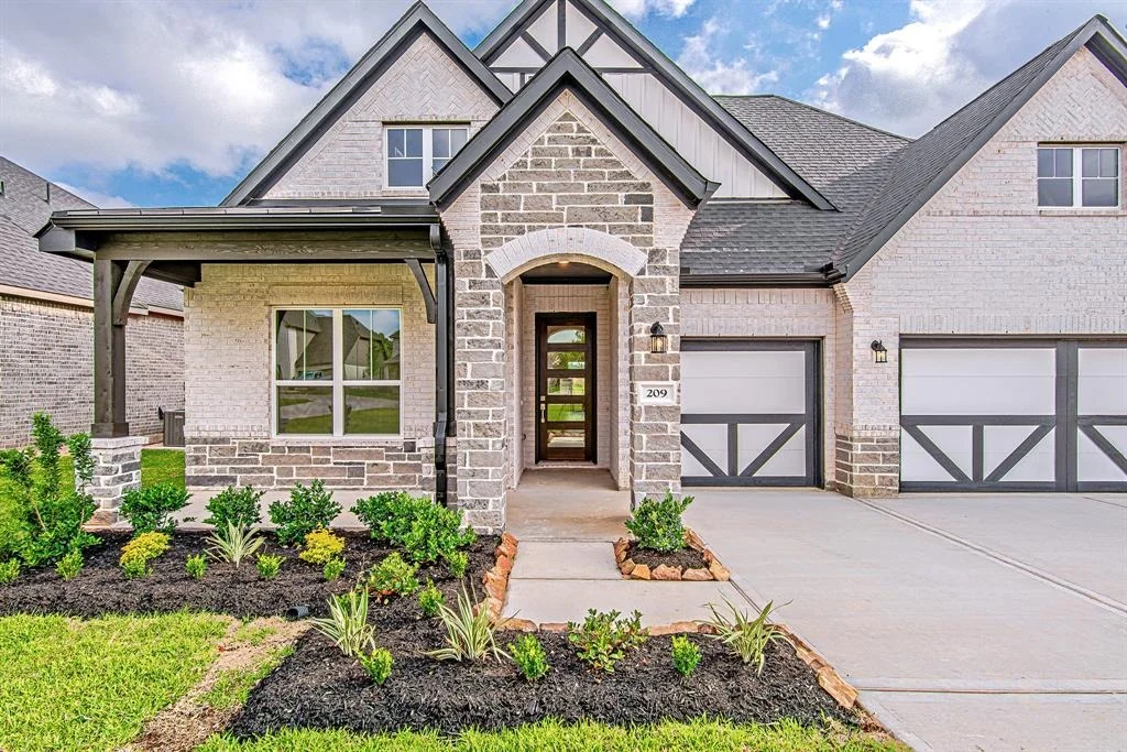 Photo of 209 Peninsula Point Drive