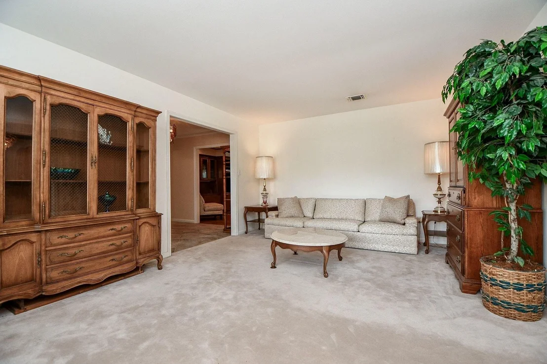 Photo of 1123 Candlelight Lane