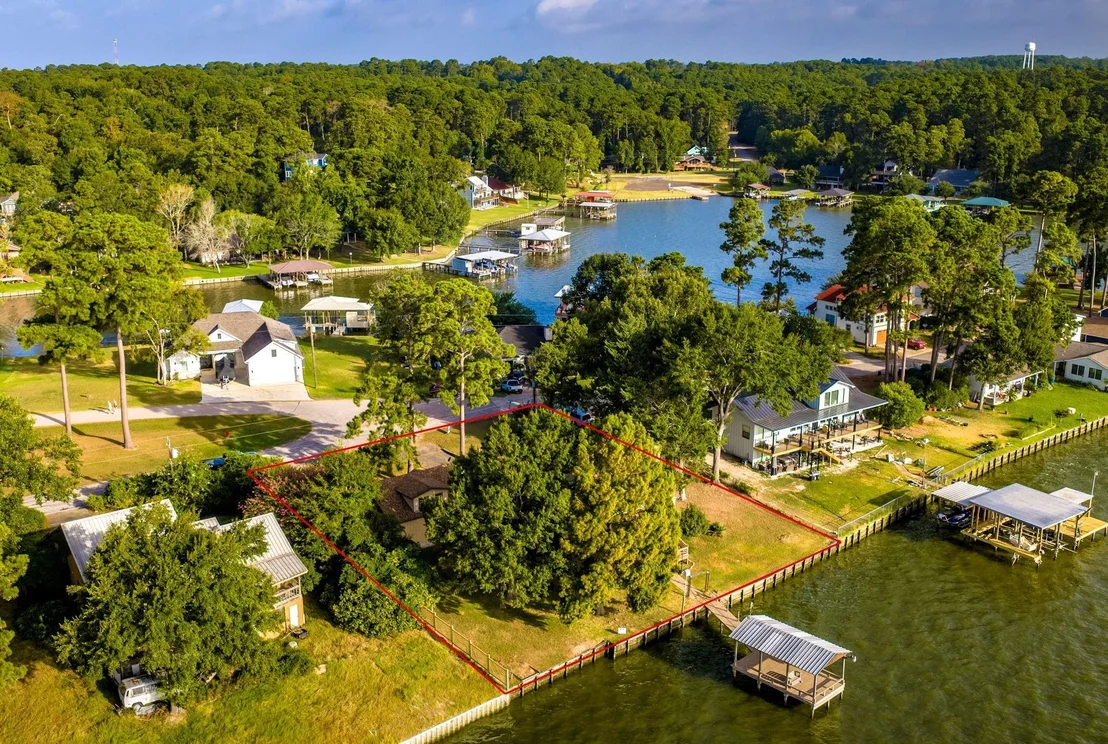 Photo of 554 Harbor Drive