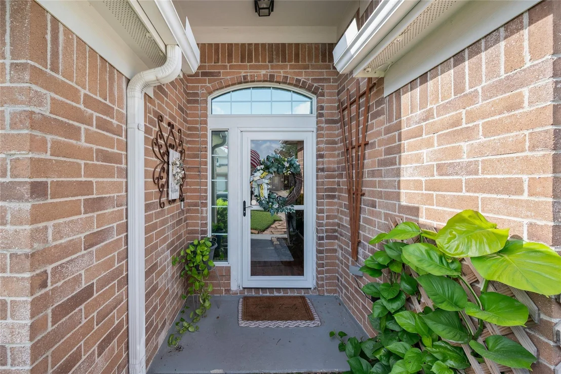Photo of 723 Far Pines Drive