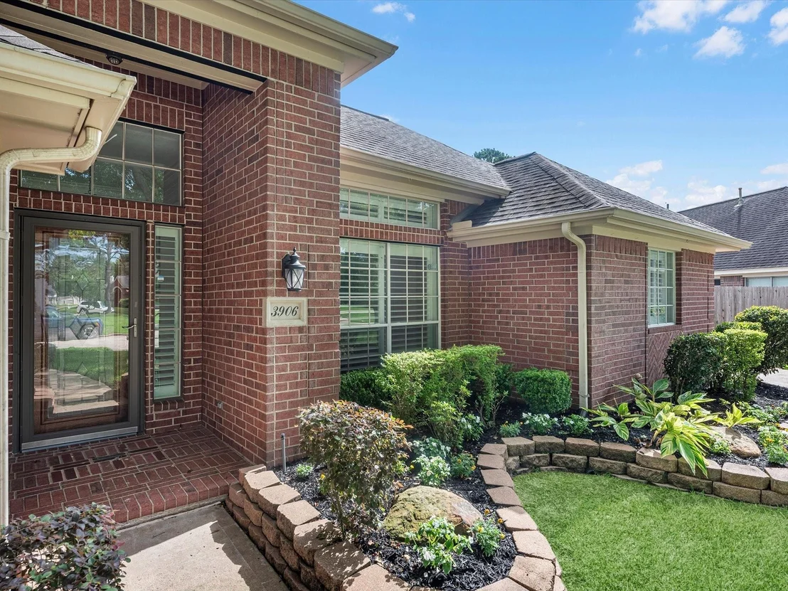 Photo of 3906 Belvoir Park Drive