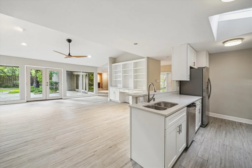 Photo of 323 Electra Drive