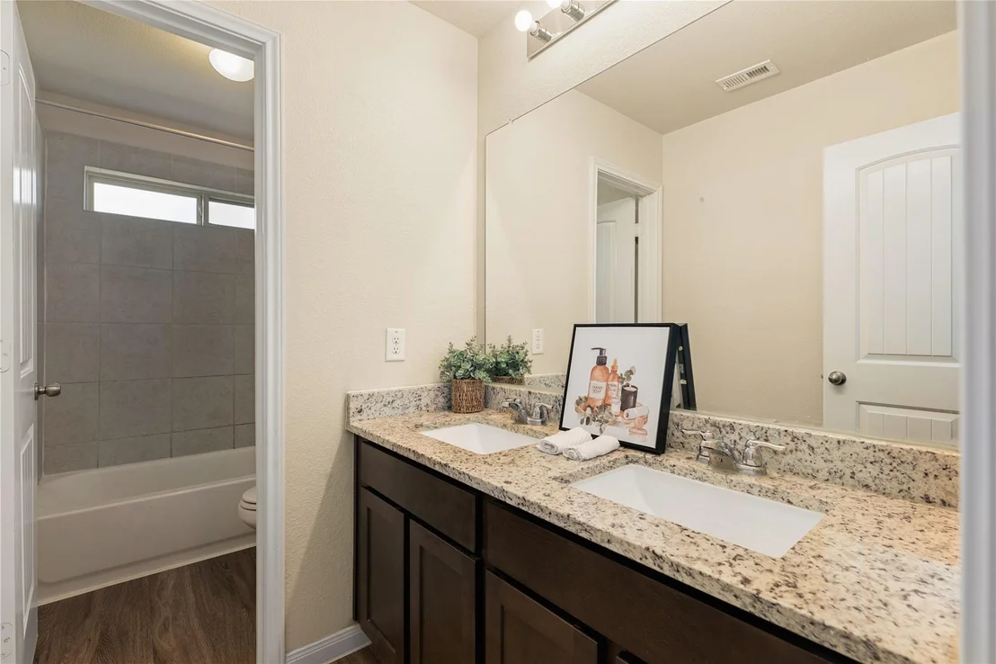 Photo of 17135 Devon Dogwood Trail