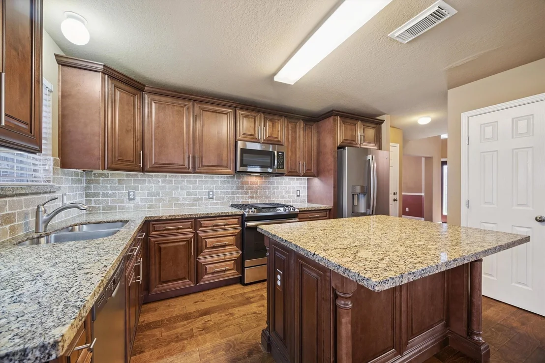 Photo of 1402 Merryglen Court