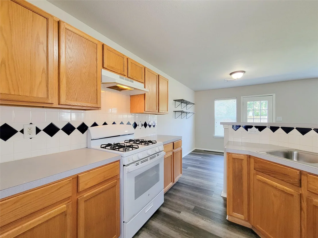Photo of 5746 Roehampton Court