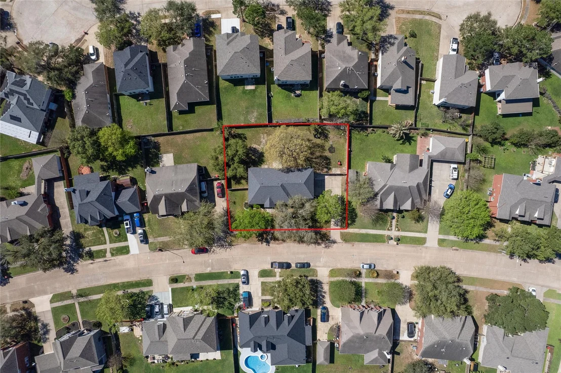 Photo of 6827 Crystal Point Drive