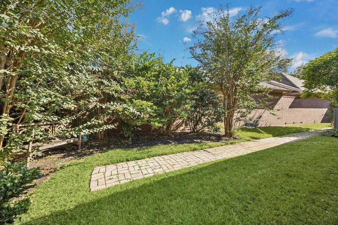Photo of 13810 Senca Park Drive