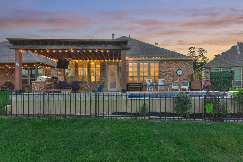 Photo of 368 Connemara Drive