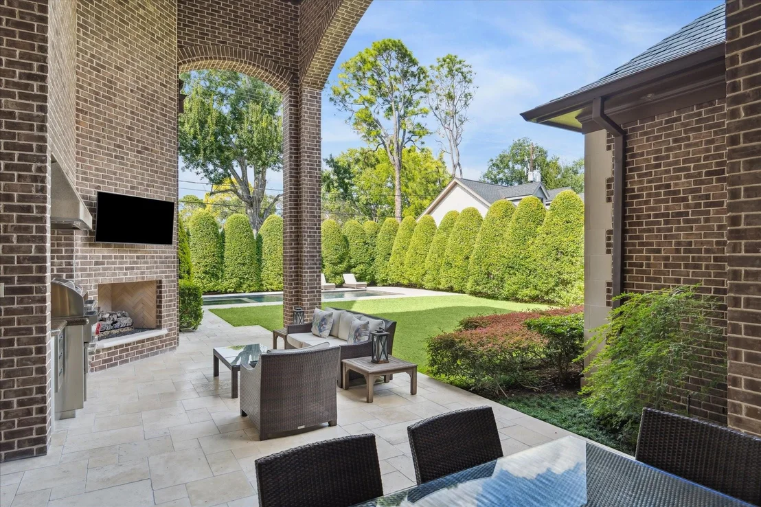 Photo of 5570 Doliver Drive