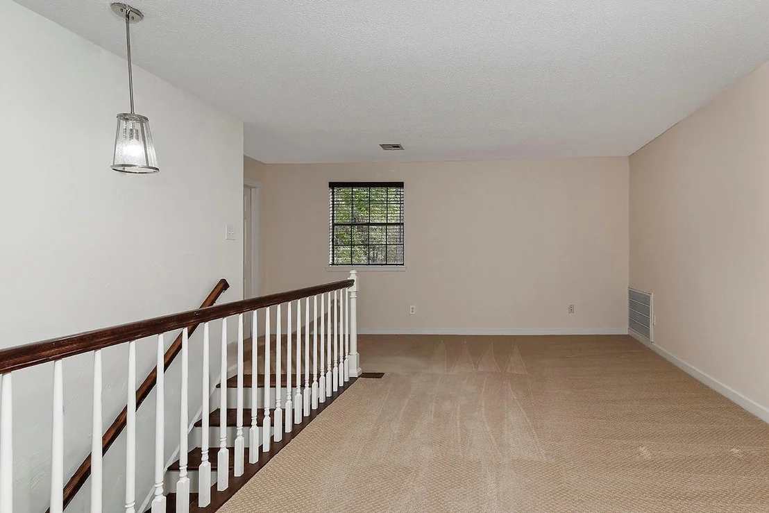 Photo of 650 Bellingrath Park