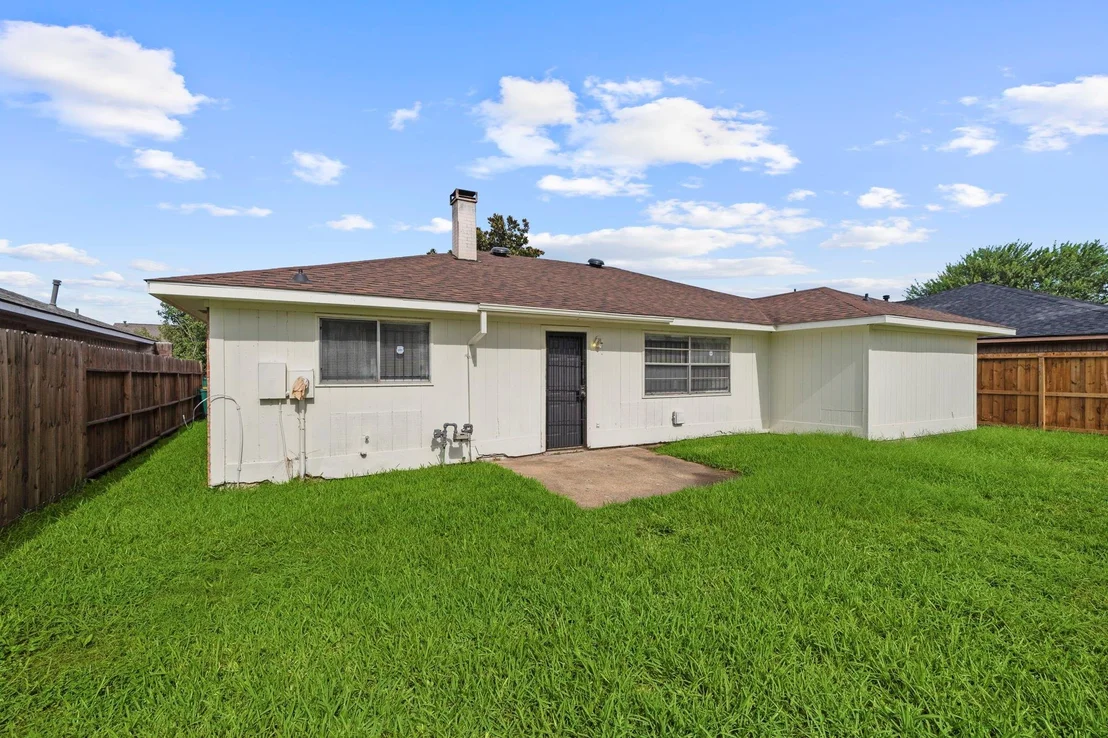 Photo of 8702 Bird Forest Drive