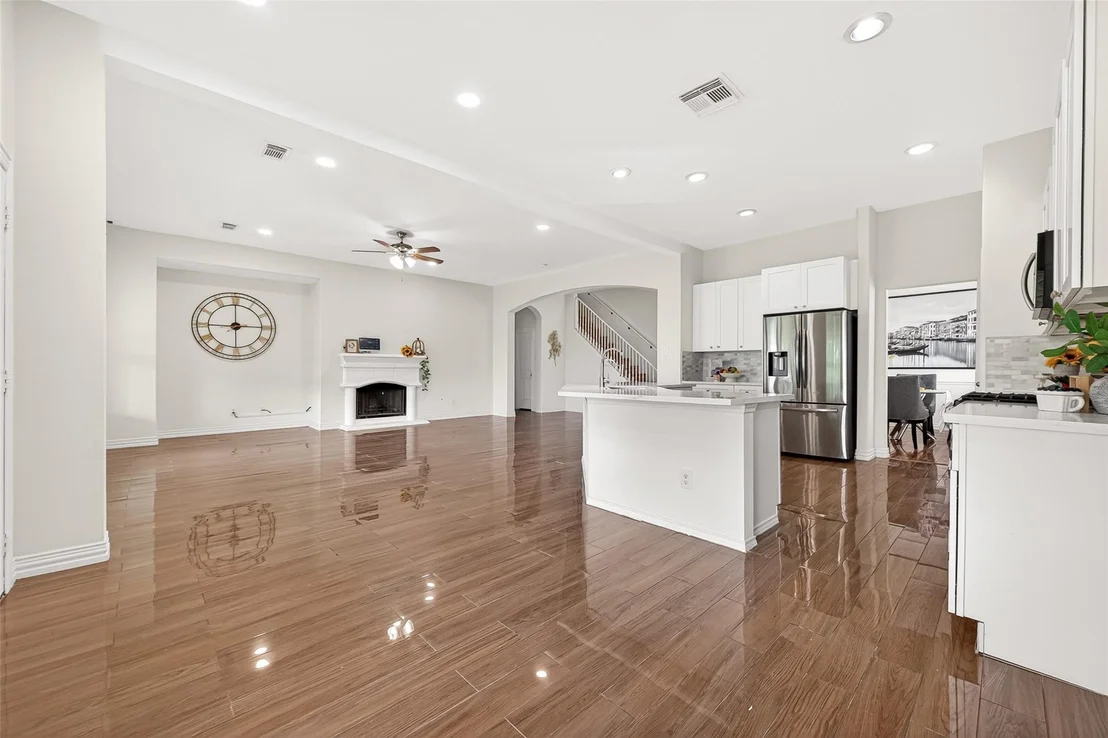 Photo of 7402 Heron Lakes Drive