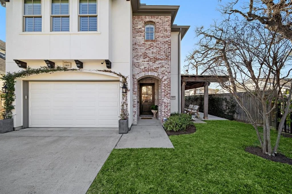 Photo of 1503 Whispering Pines Drive