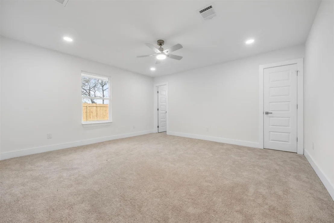 Photo of 6403 Acorn Forest Drive