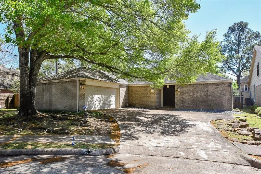 Photo of 10303 Chevy Chase Drive