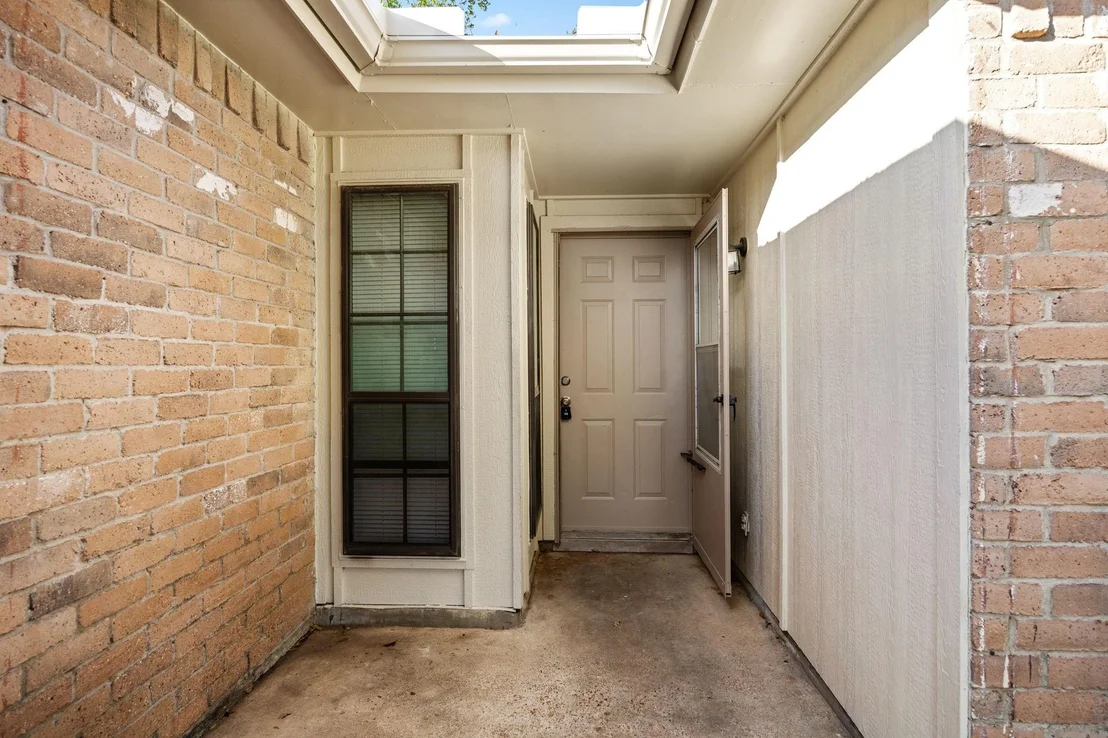 Photo of 16610 Carbridge Drive