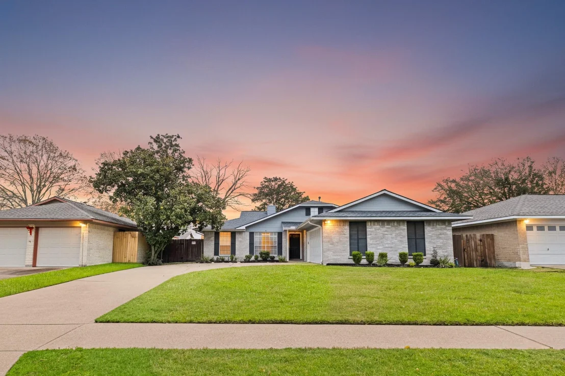 Photo of 15715 Caprock Drive