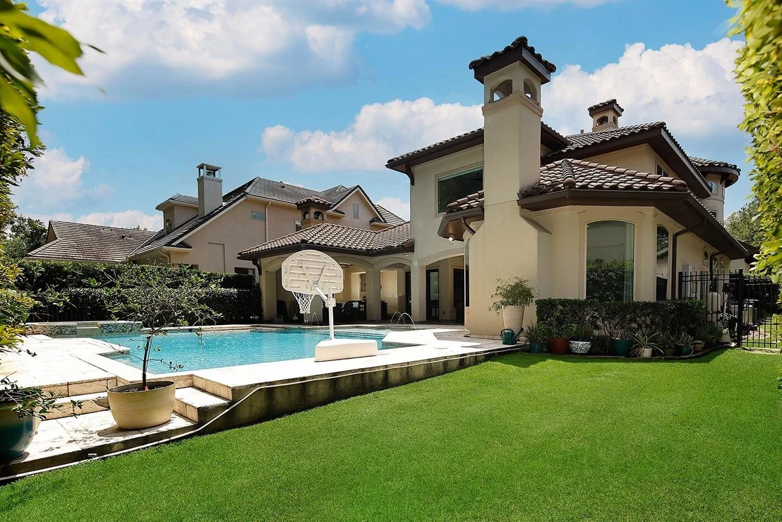 Photo of 11 Karsten Creek Court
