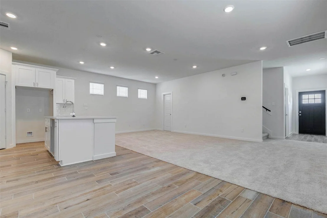 Photo of 6471 Escondido Drive