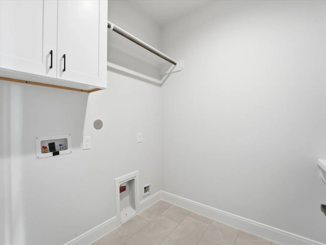 Photo of 9211 Fort George Street