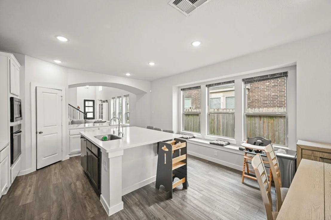 Photo of 5010 Chestnut Orchard Drive