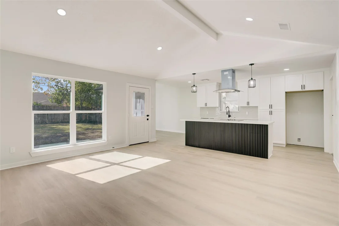 Photo of 6015 Spellman Road
