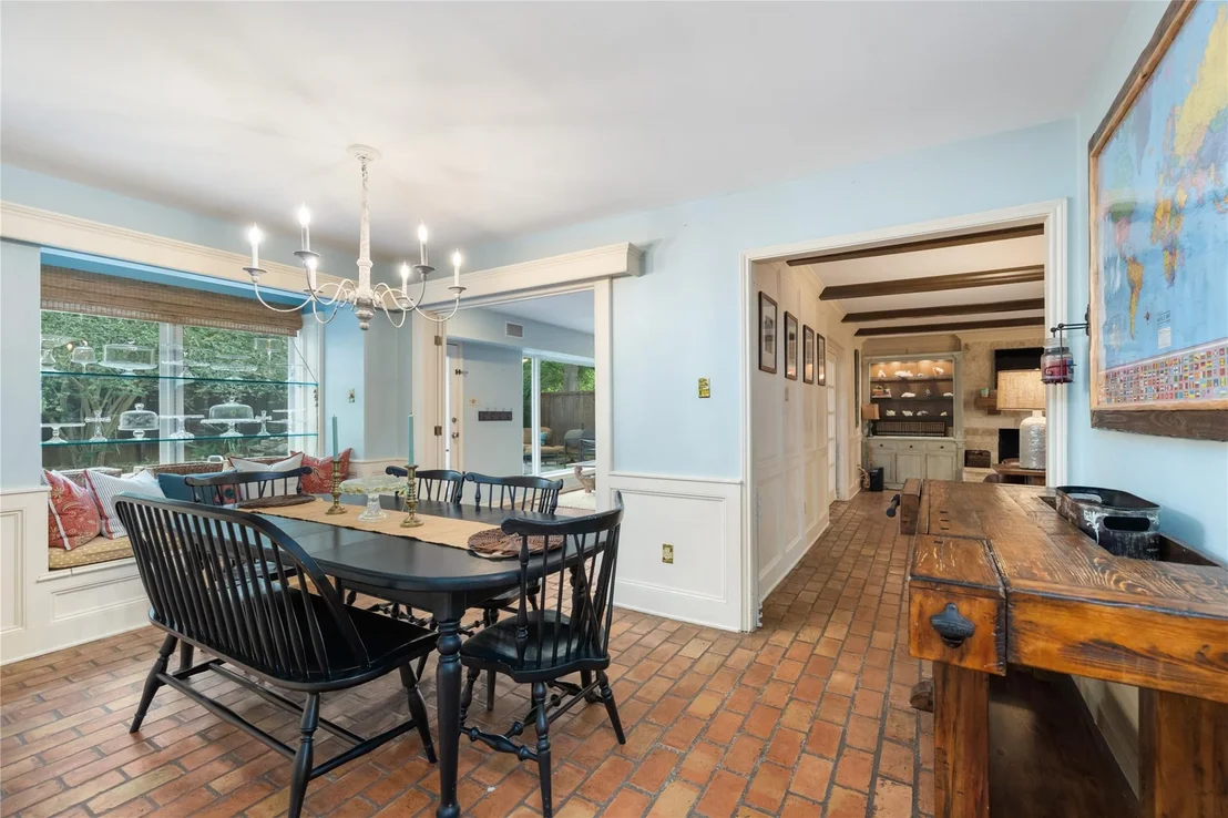 Photo of 5606 Foresthaven Drive