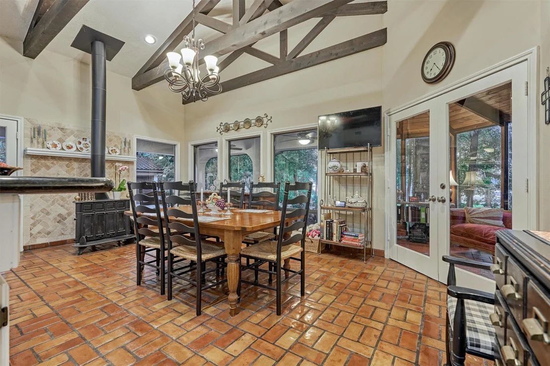 Photo of 1113 River Road
