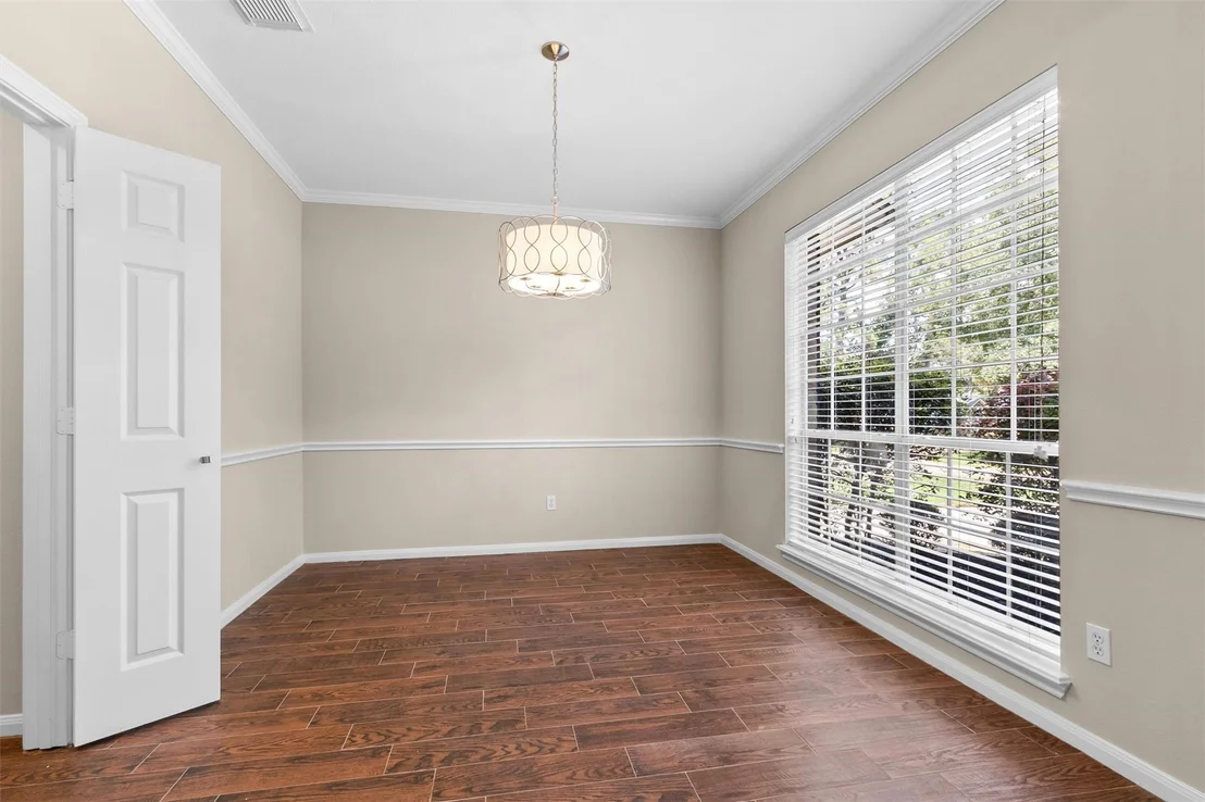 Photo of 712 Forest Lane Drive