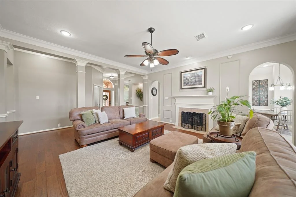 Photo of 6723 Springcrest Drive
