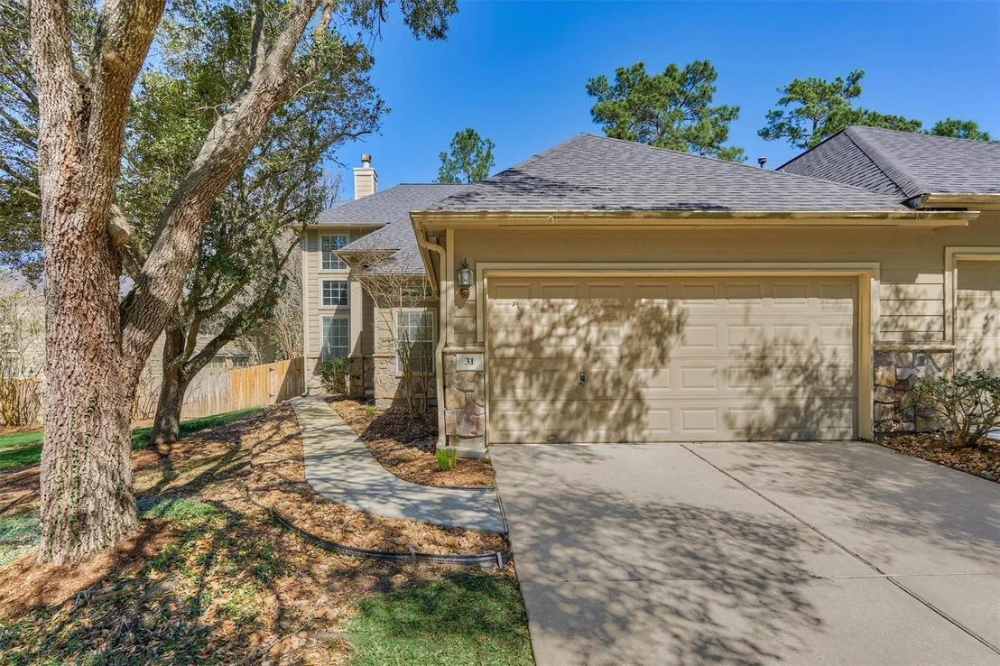 Photo of 31 Valley Oaks Circle