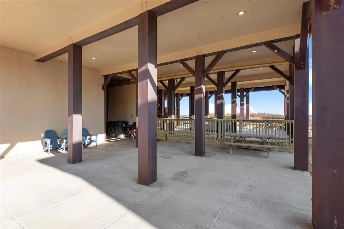 Photo of 21502 Kennedy Drive